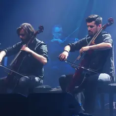 Ile trwa koncert 2Cellos? Oczekiwania i zaskoczenia podczas występu