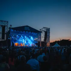 Edison Baranowo: Co oferuje popularny klub w Baranowie?